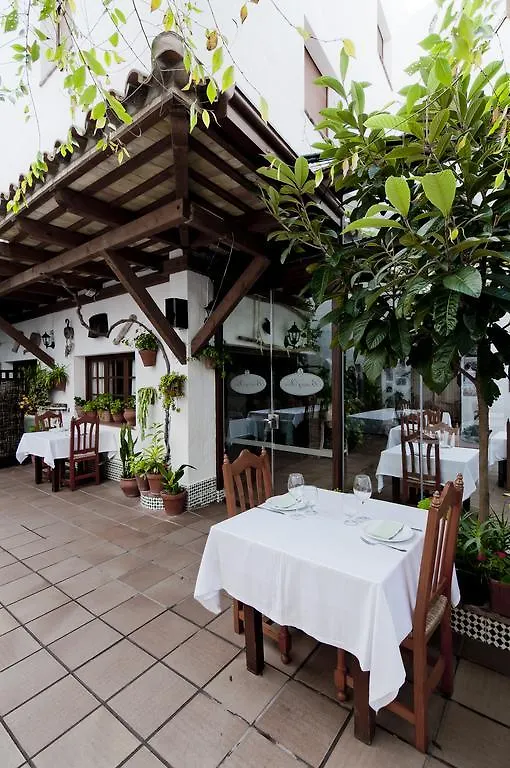 Hotel Restaurante Blanco Y Verde Conil De La Frontera